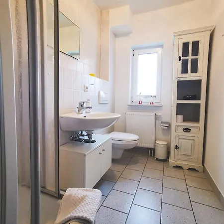 Reet Ruegen Apartament *